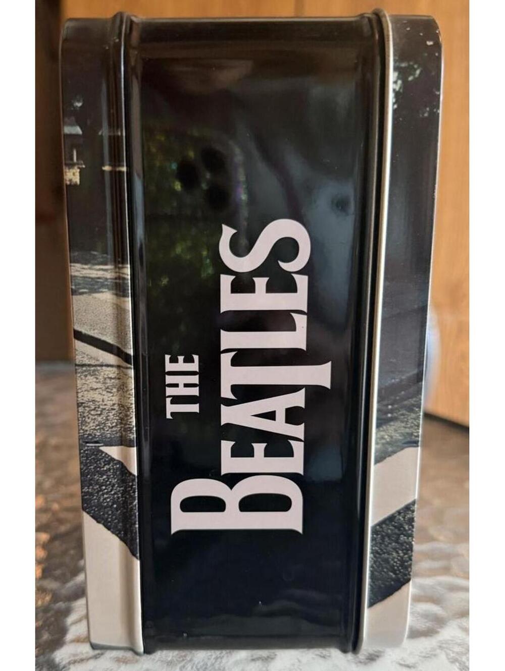 The Beatles Abbey Road Metal Lunchbox - Picture 2 of 5